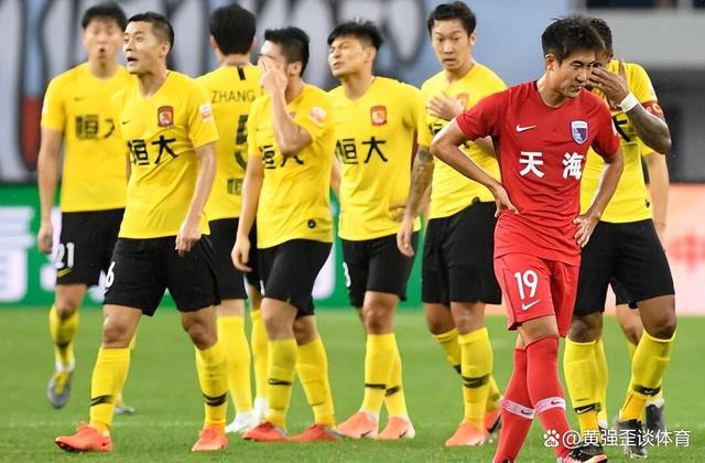 包含凯恩赛事官方发布逆转新规，瑞士队争议不断！的词条