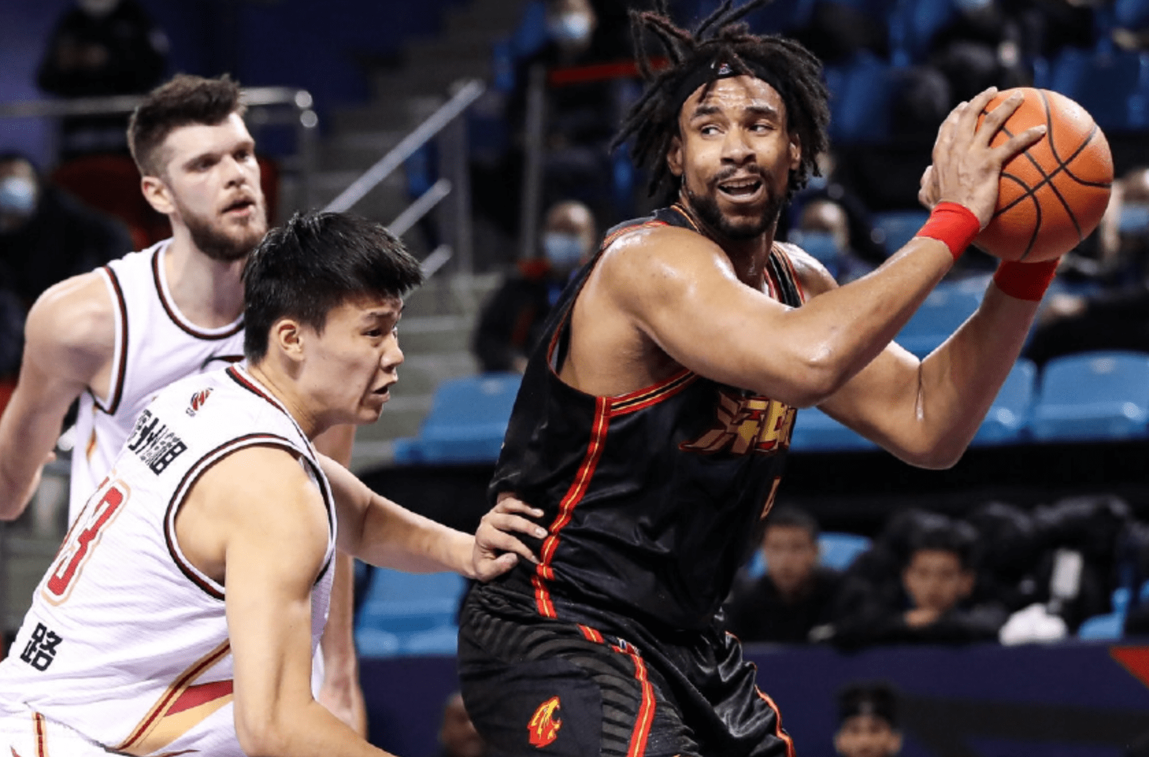 Kaiyun-德布劳内巅峰对决，巴特勒与50激战C9分钟，比分优势明显胜负难料！的简单介绍